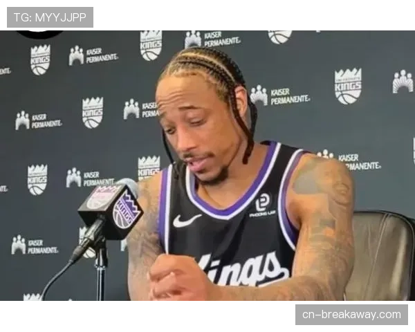 特写:最后一攻,杰森-塔图姆成功单防德马尔-德罗赞,迫使对手高难度后仰打铁 特写:最后一攻,杰森-塔图姆成功单防德马尔-德罗赞,迫使对手高难度后仰打铁